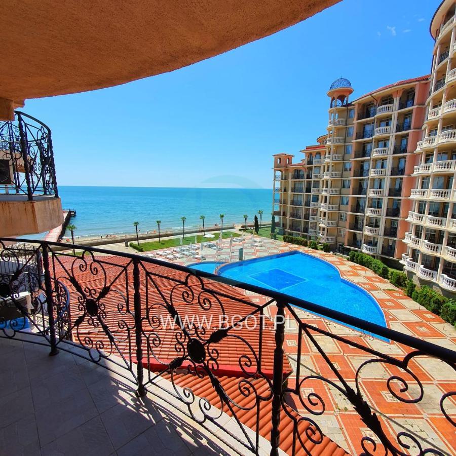 Andalucia Beach - Sea Viev Apartments Elenite Bagian luar foto